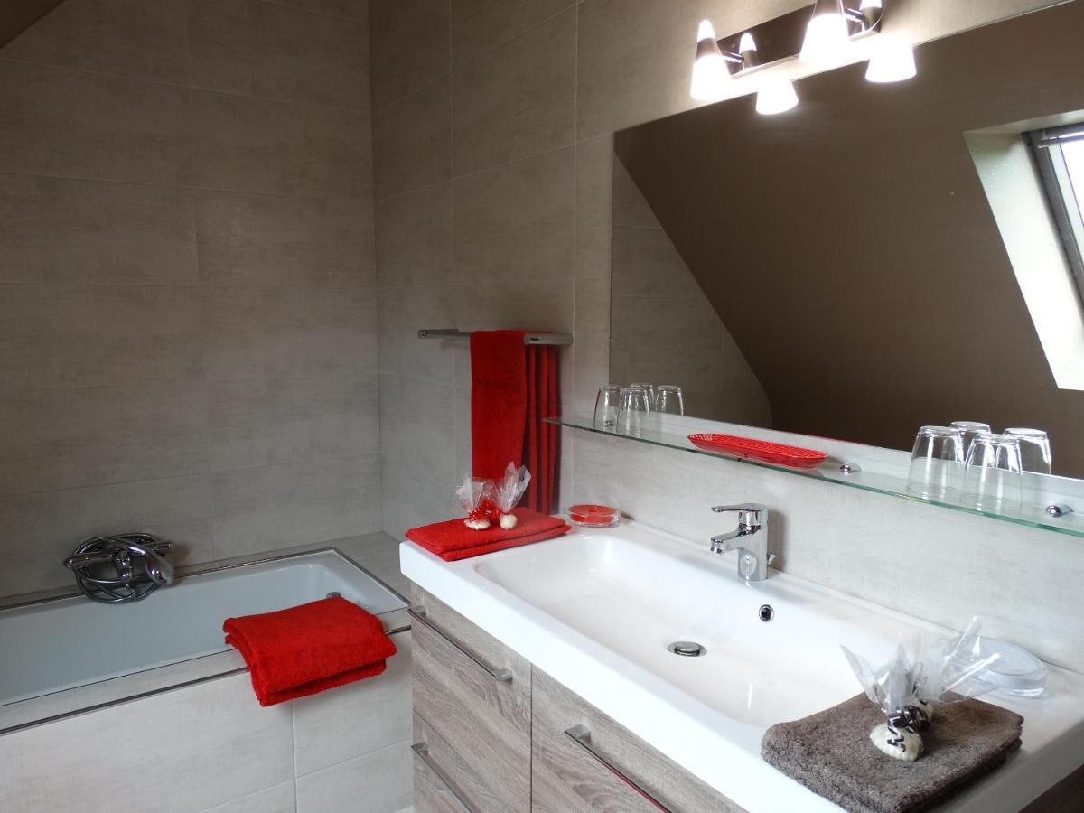 Chambres D'Hotes De La Voie Romaine Plouigneau Екстериор снимка